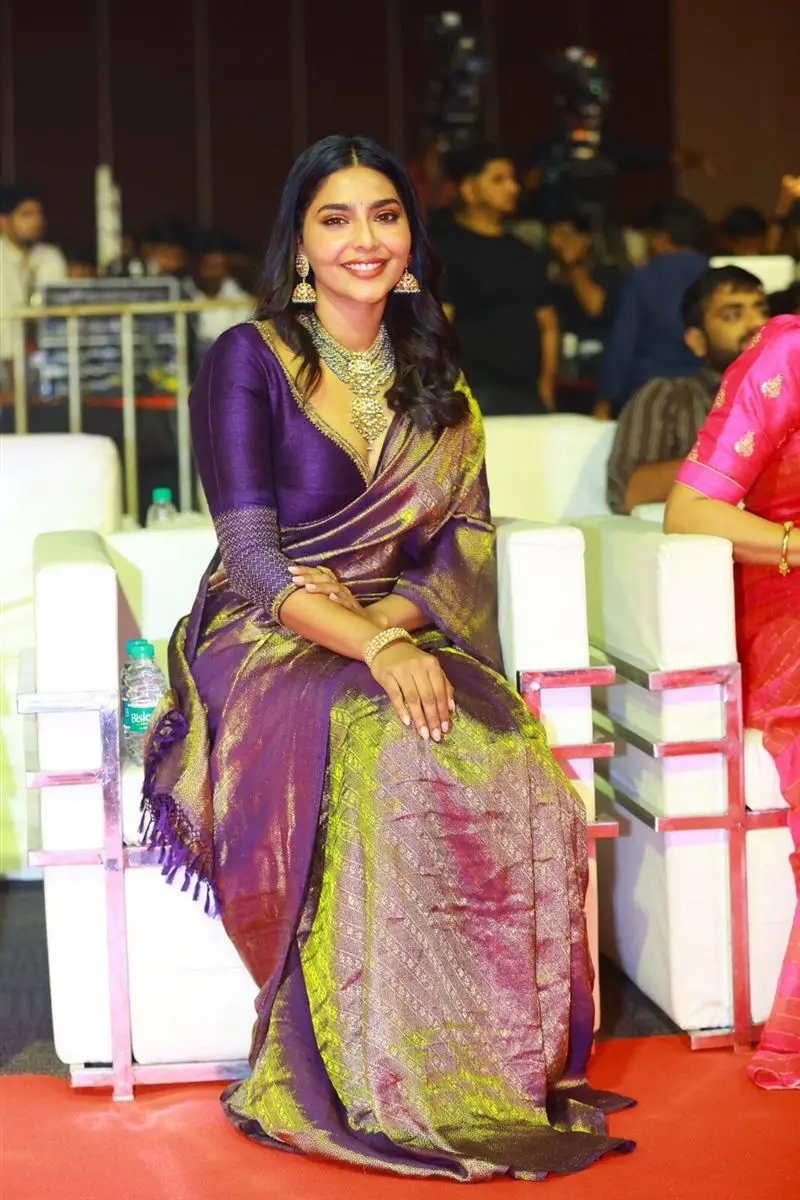 Aishwarya Lekshmi at Tamil Movie PS1 Pre Release Event